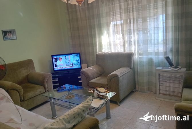 Shtepi ne shitje 1+1 ne Tirane - 120,000 Euro