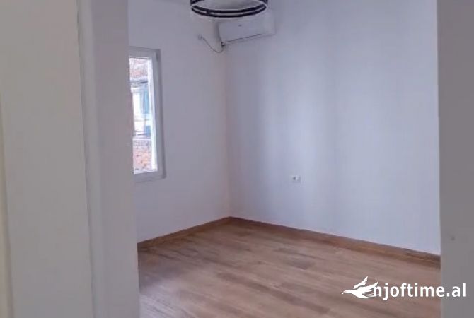 Shtepi me qera 2+1 ne Tirane - 73,000 Leke