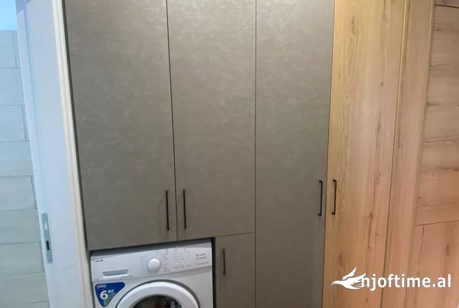 Shtepi me qera Apartament ne Tirane, 1+1, Mobilimi E mobiluar, Pagesa 550  Euro.