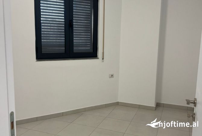 Apartment for rent in Tirana 2+1, Emty