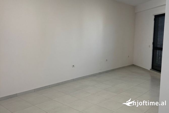 Apartment for rent in Tirana 2+1, Emty