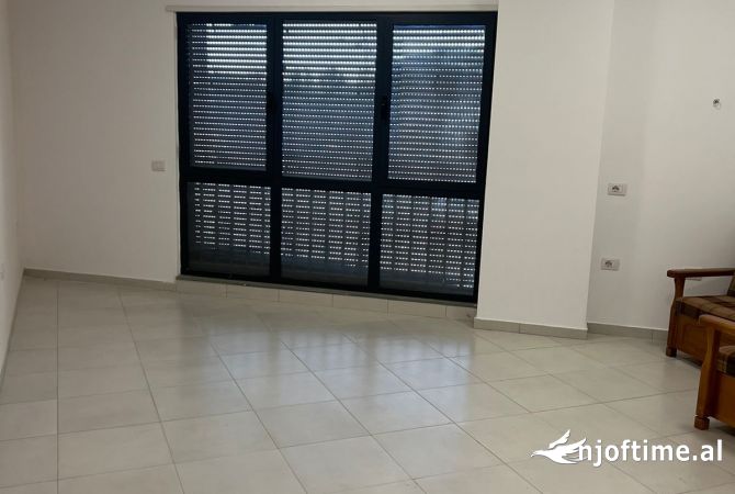 Apartment for rent in Tirana 2+1, Emty