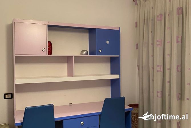 Shtepi me qera Apartament ne Tirane, 2+1, Mobilimi E mobiluar, Pagesa 50,000  Leke.
