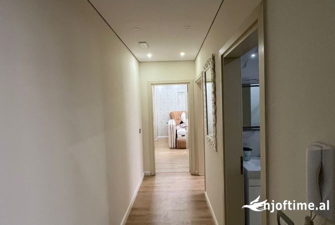 Shtepi me qera Apartament ne Tirane, 2+1, Mobilimi E mobiluar, Pagesa 500  Euro.