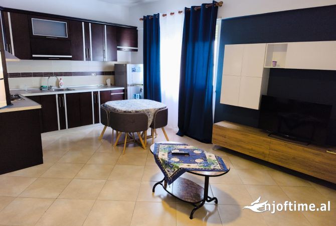 Shtepi me qera Apartament ne Tirane, 1+1, Mobilimi E mobiluar, Pagesa 600  Euro.