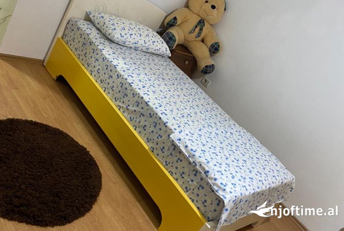 Shtepi me qera Apartament ne Tirane, 2+1, Mobilimi E mobiluar, Pagesa 500  Euro.