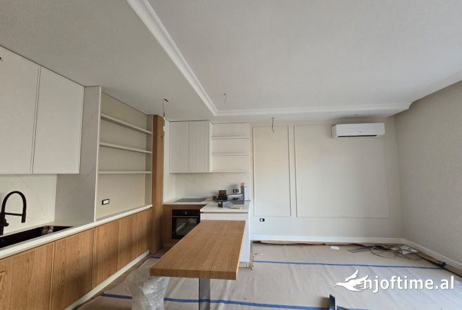 Shtepi me qera Apartament ne Tirane, 1+1, Mobilimi E mobiluar, Pagesa 700  Euro.