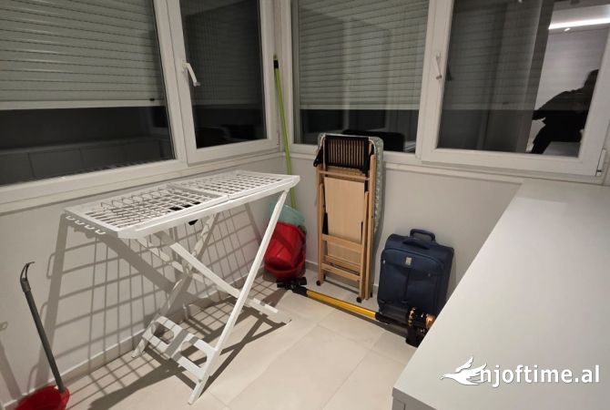 Shtepi me qera 2+1 ne Tirane - 1,200 Euro