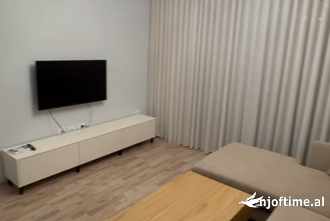Shtepi me qera 2+1 ne Tirane - 700 Euro