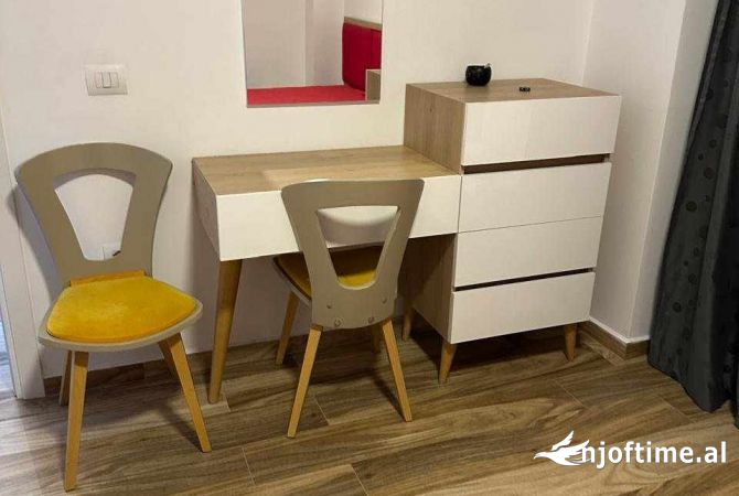 Shtepi me qera 2+1 ne Tirane - 700 Euro