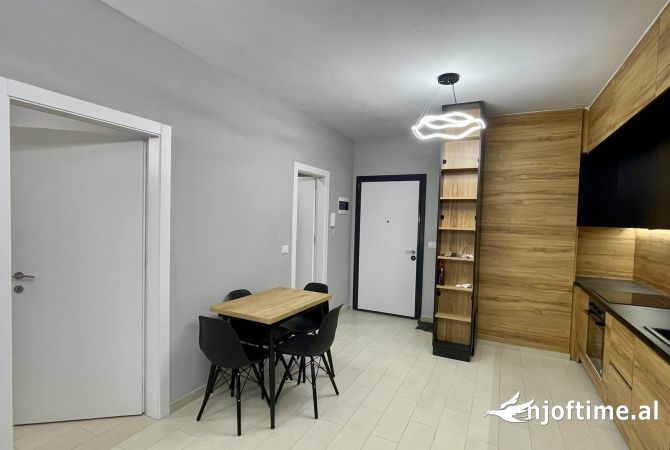 Shtepi me qera Apartament ne Tirane, 1+1, Mobilimi E mobiluar, Pagesa 500  Euro.