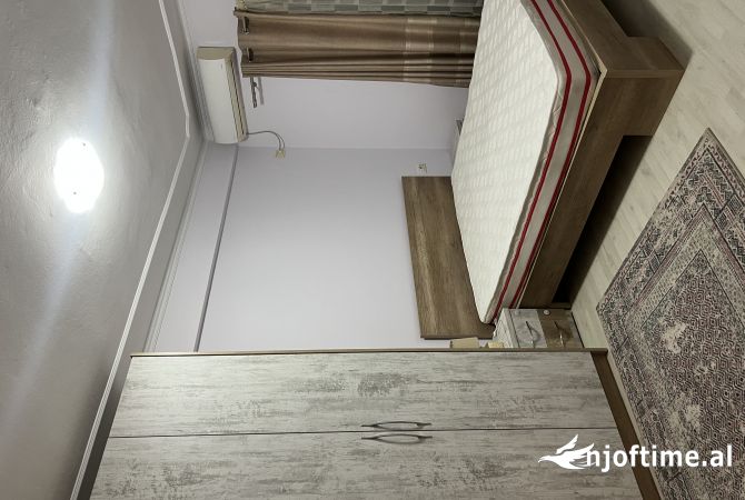 Shtepi me qera Apartament ne Tirane, 2+1, Mobilimi E mobiluar, Pagesa 50,000  Leke.