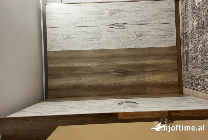 Shtepi me qera Apartament ne Tirane, 2+1, Mobilimi E mobiluar, Pagesa 50,000  Leke.