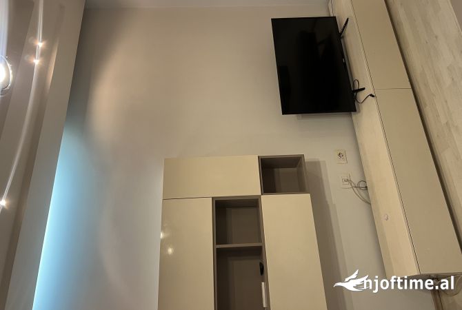 Shtepi me qera 2+1 ne Tirane - 50,000 Leke