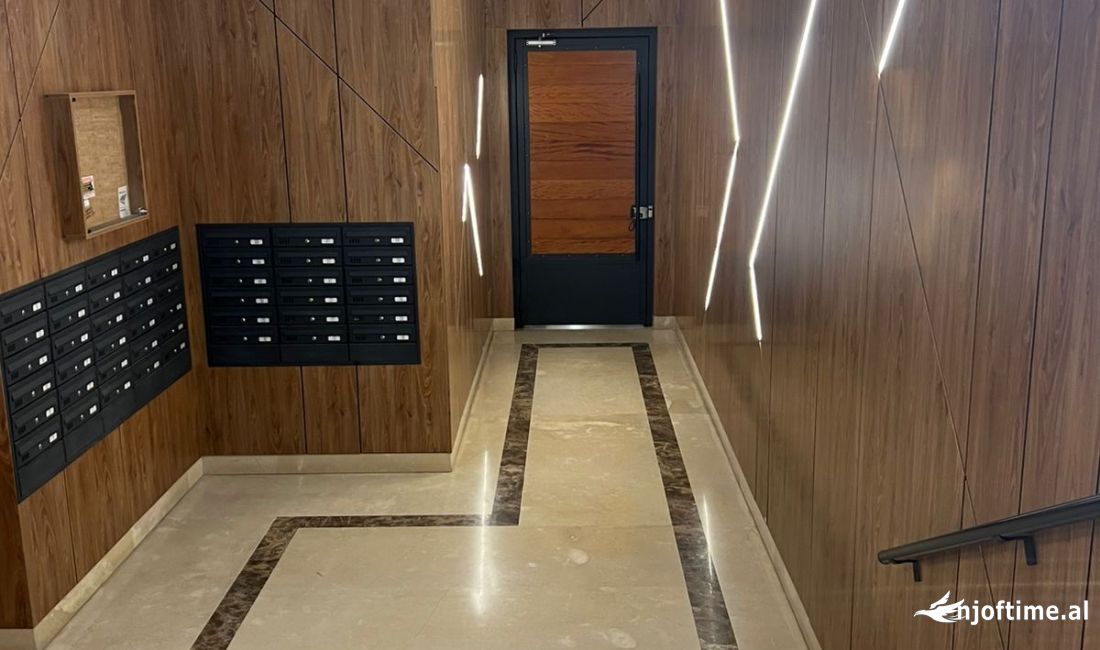 Shtepi me qera Apartament ne Tirane, 1+1, Mobilimi E mobiluar, Pagesa 750  Euro.