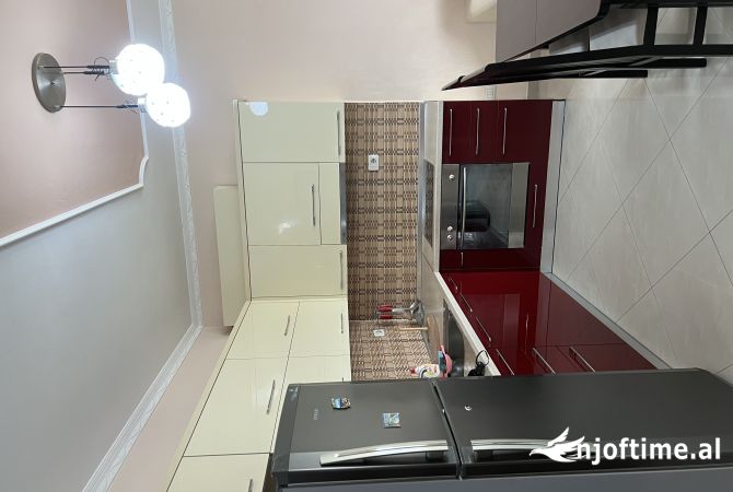 Shtepi me qera 2+1 ne Tirane - 550 Euro