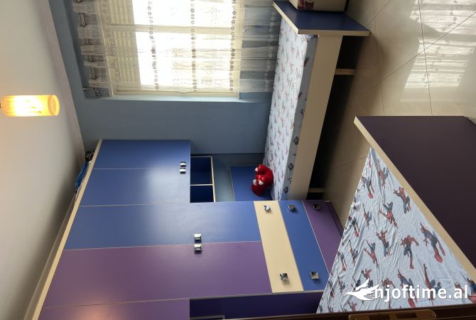 Shtepi me qera Apartament ne Tirane, 2+1, Mobilimi E mobiluar, Pagesa 550  Euro.