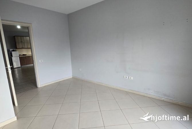 Shtepi me qera 2+1 ne Tirane - 550 Euro