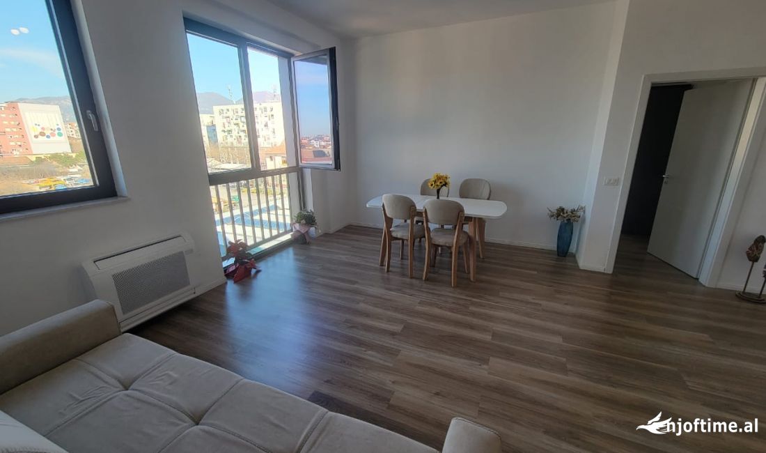 Shtepi me qera Apartament ne Tirane, 2+1, Mobilimi E mobiluar, Pagesa 600  Euro.
