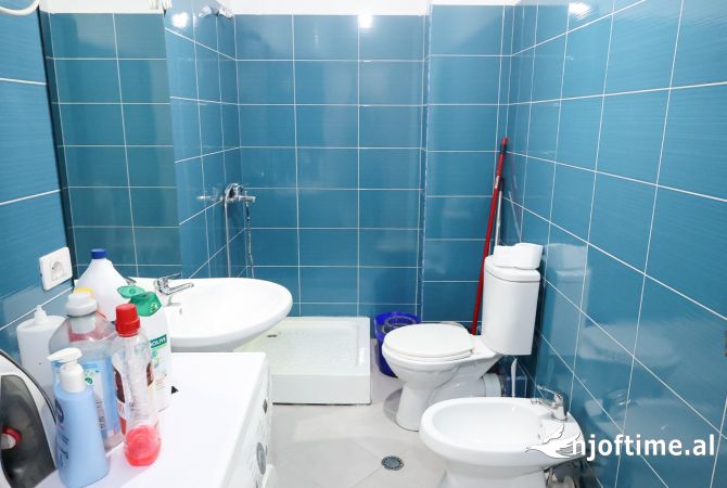 Shtepi me qera Apartament ne Tirane, 1+1, Mobilimi E mobiluar, Pagesa 40,000  Leke.