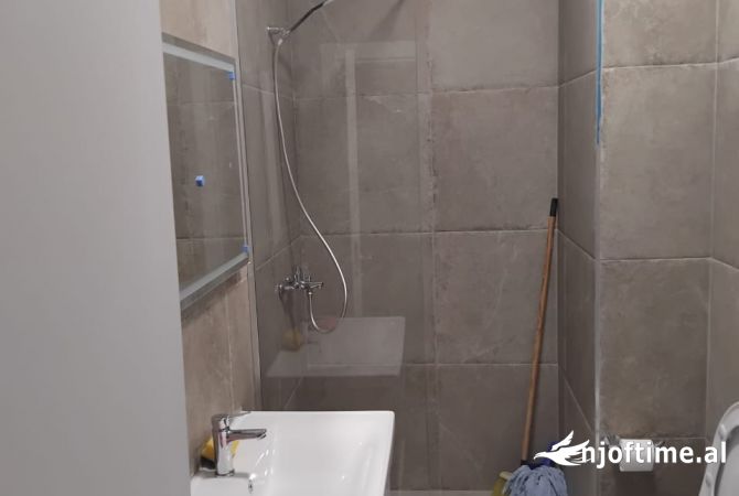 Shtepi me qera 1+1 ne Tirane - 400 Euro