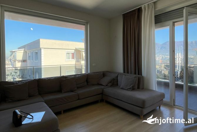 Shtepi me qera 3+1 ne Tirane - 1,100 Euro