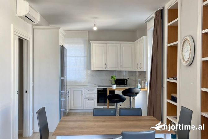 Shtepi me qera 3+1 ne Tirane - 1,100 Euro