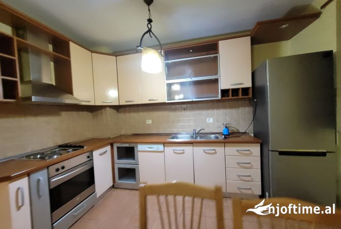 Shtepi me qera 1+1 ne Tirane - 500 Euro