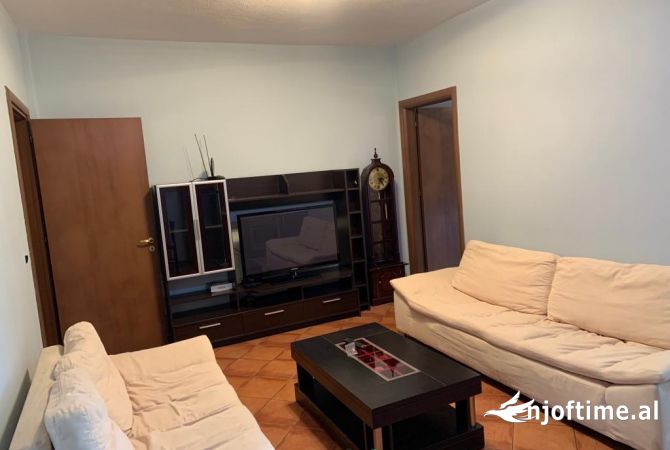 Shtepi me qera 1+1 ne Tirane - 500 Euro