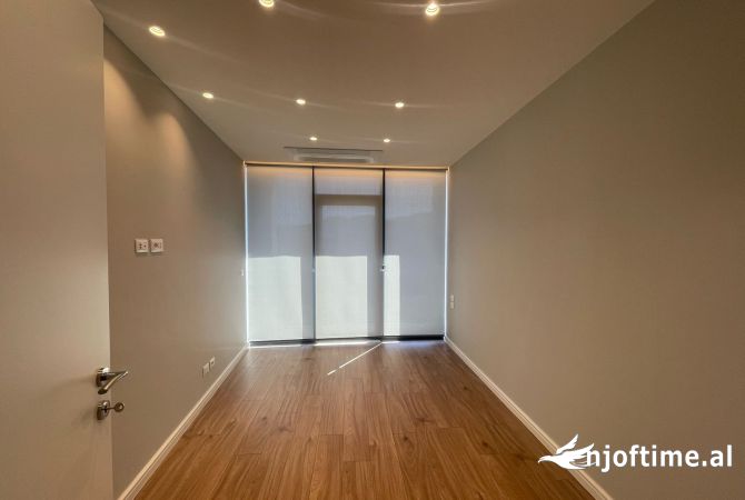 Shtepi me qera Apartament ne Tirane, 2+1, Mobilimi Bosh, pa mobiluar, Pagesa 1,400  Euro.