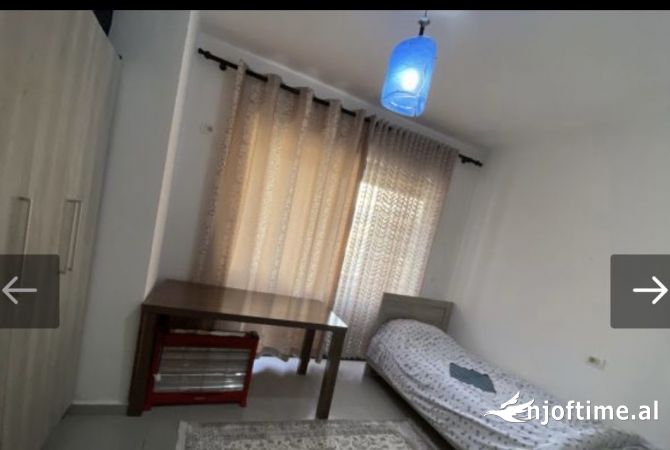 Shtepi ne shitje Apartament ne Tirane, 2+1, Mobilimi E mobiluar, Pagesa 135,000  Euro.