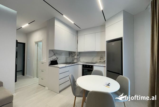 Shtepi me qera Apartament ne Tirane, 1+1, Mobilimi E mobiluar, Pagesa 550  Euro.