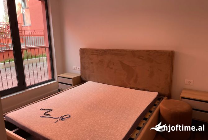 Shtepi me qera Apartament ne Tirane, 1+1, Mobilimi E mobiluar, Pagesa 600  Euro.
