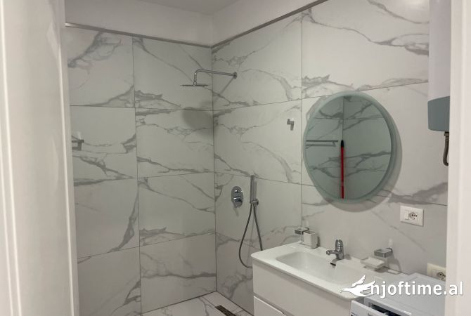 Shtepi me qera Apartament ne Tirane, 1+1, Mobilimi E mobiluar, Pagesa 600  Euro.