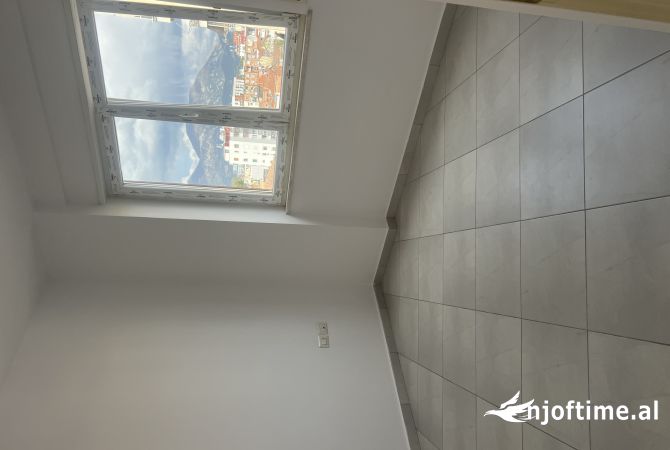 Shtepi me qera 1+1 ne Tirane - 40,000 Leke