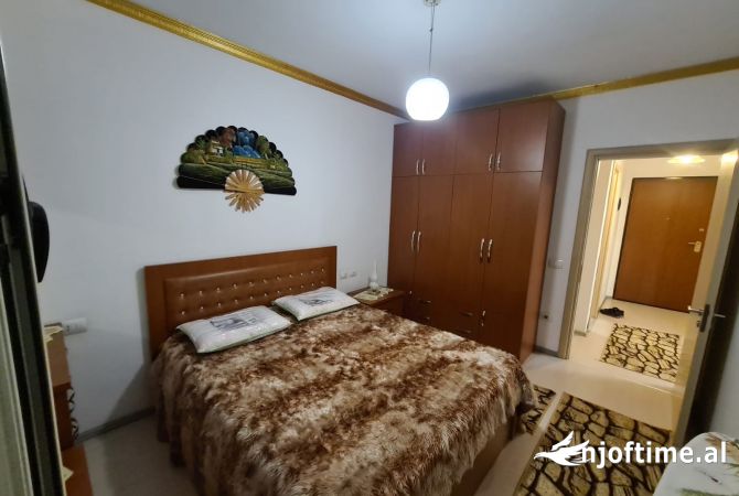 Shtepi me qera Apartament ne Tirane, 1+1, Mobilimi E mobiluar, Pagesa 500  Euro.
