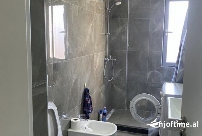 Shtepi me qera Apartament ne Tirane, 1+1, Mobilimi E mobiluar, Pagesa 520  Euro.