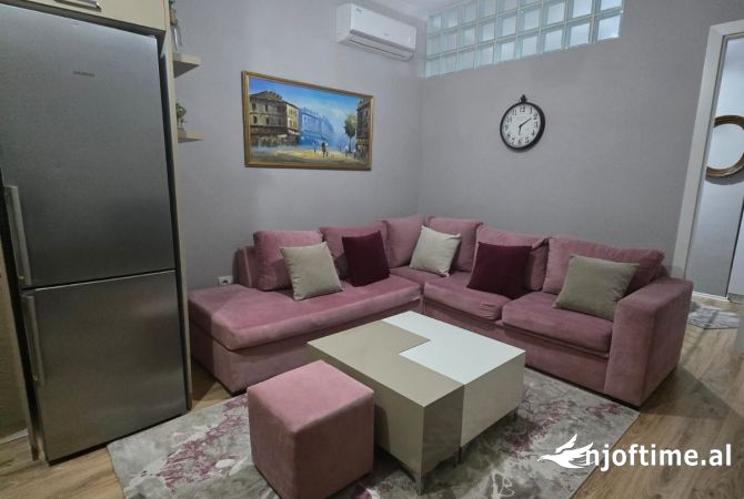 Shtepi me qera 1+1 ne Tirane - 400 Euro