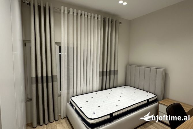 Shtepi me qera Apartament ne Tirane, 2+1, Mobilimi E mobiluar, Pagesa 600  Euro.