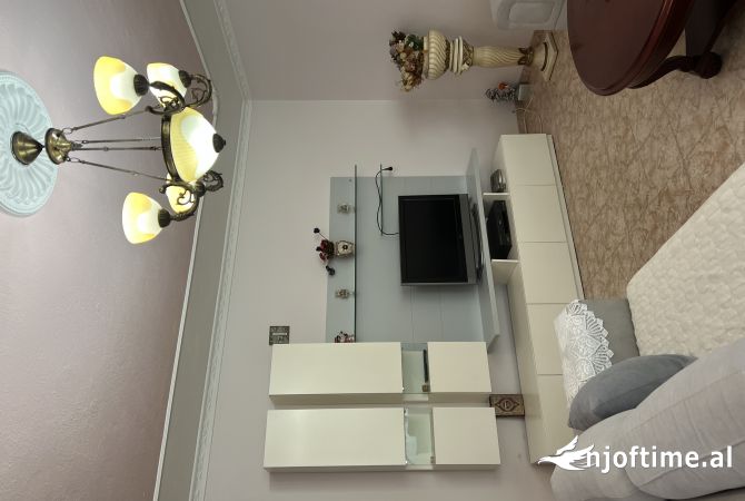 Shtepi me qera 2+1 ne Tirane - 600 Euro