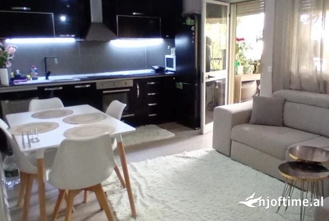 Shtepi ne shitje 3+1 ne Tirane - 168,000 Euro