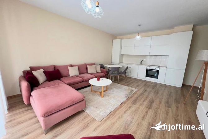 Shtepi me qera 2+1 ne Tirane - 550 Euro