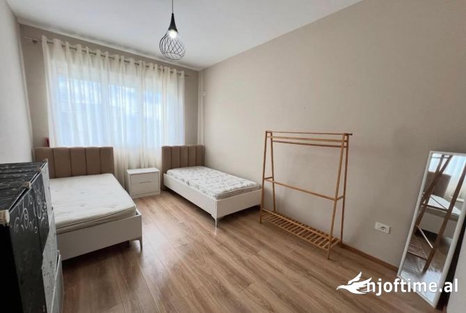 Shtepi me qera 2+1 ne Tirane - 550 Euro