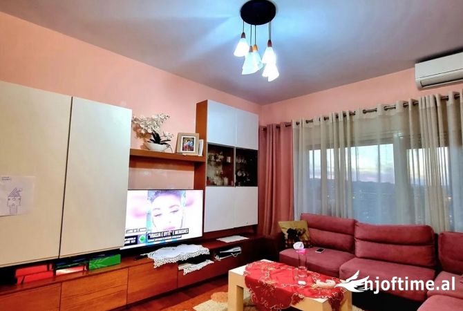 Shtepi me qera 2+1 ne Tirane - 500 Euro