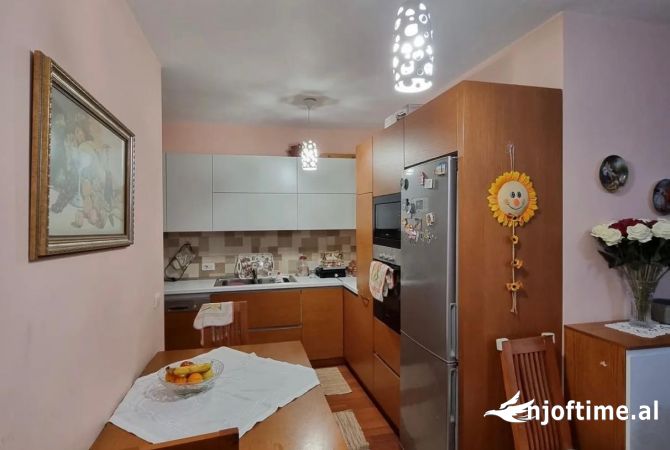 Shtepi me qera 2+1 ne Tirane - 500 Euro