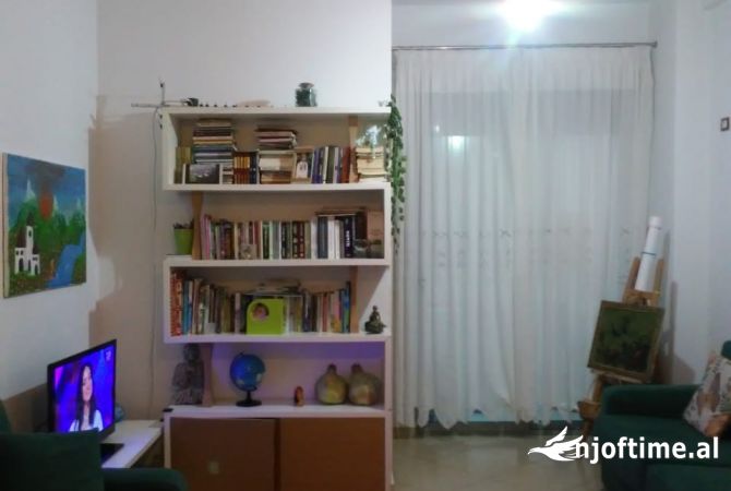Shtepi me qera 2+1 ne Tirane - 45,000 Leke