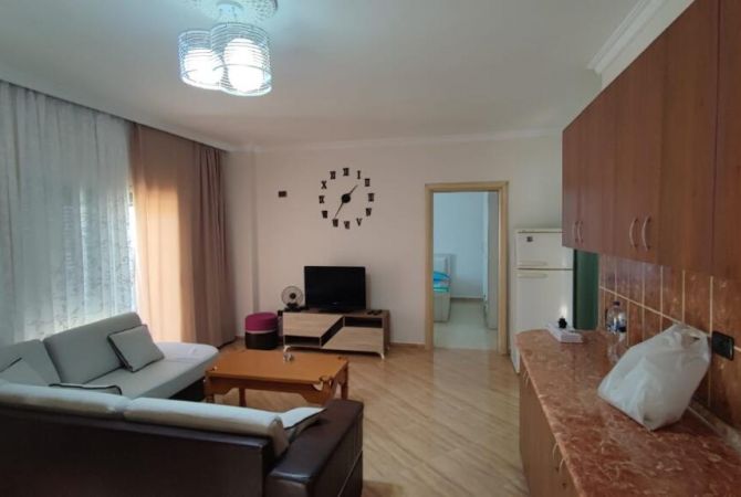 Shtepi me qera Apartament ne Tirane, 2+1, Mobilimi E mobiluar, Pagesa 45,000  Leke.