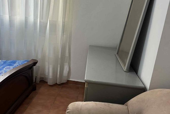 Shtepi me qera 2+1 ne Tirane - 480 Euro