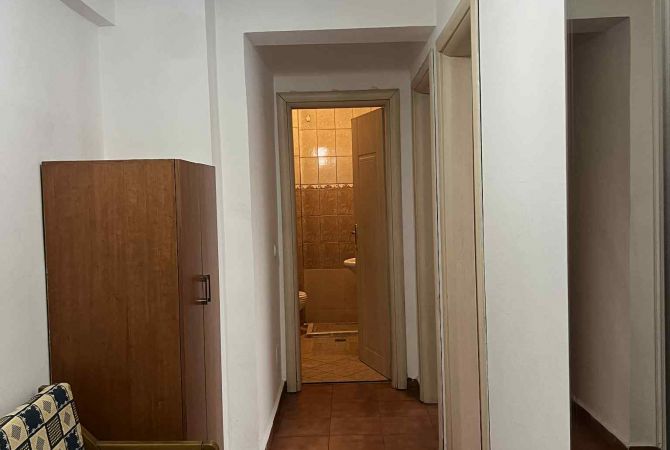 Shtepi me qera Apartament ne Tirane, 2+1, Mobilimi E mobiluar, Pagesa 480  Euro.