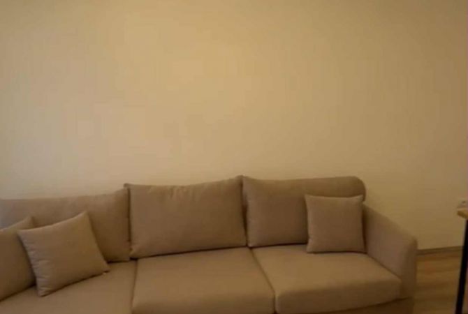 Shtepi me qera 1+1 ne Tirane - 570 Euro